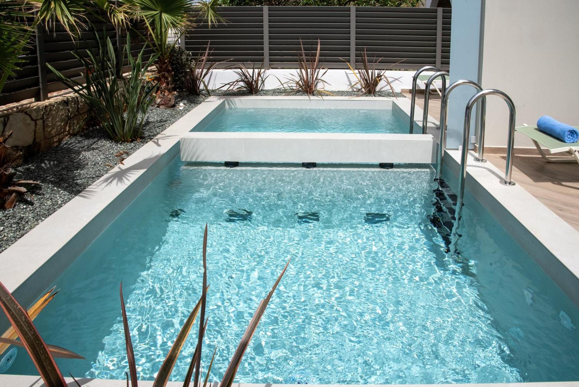 Junior Suite Private Pool
